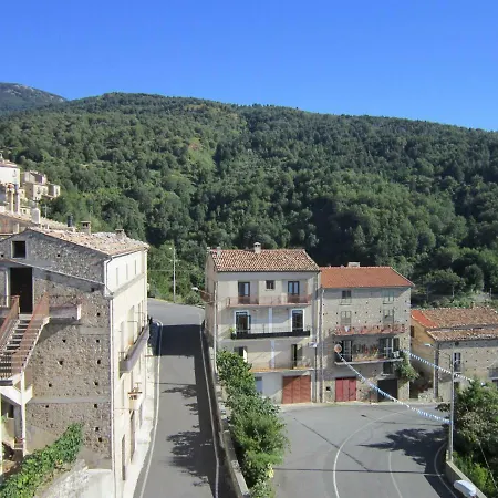 Il Nido Dell'aquila فندق مبيت وإفطار 3*